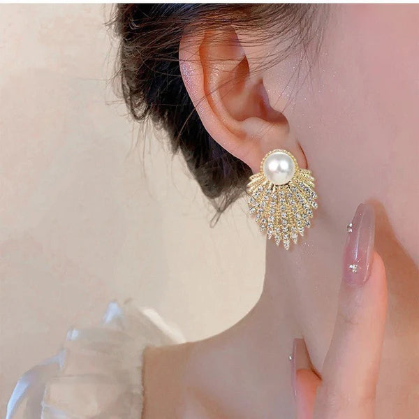 Fashion And Fully-jewelled Alloy Stud Earrings Female Niche21